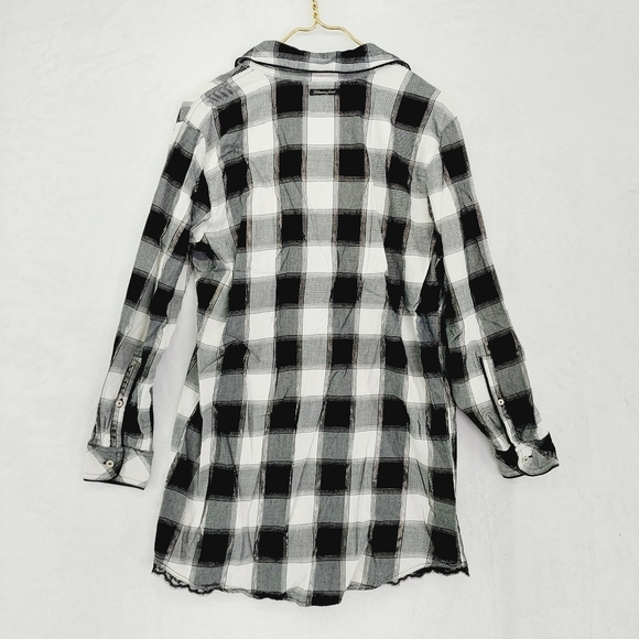 Victoria's Secret White & Black Flannel Plaid Button-Down Shirt 2524 - Picture 5 of 9